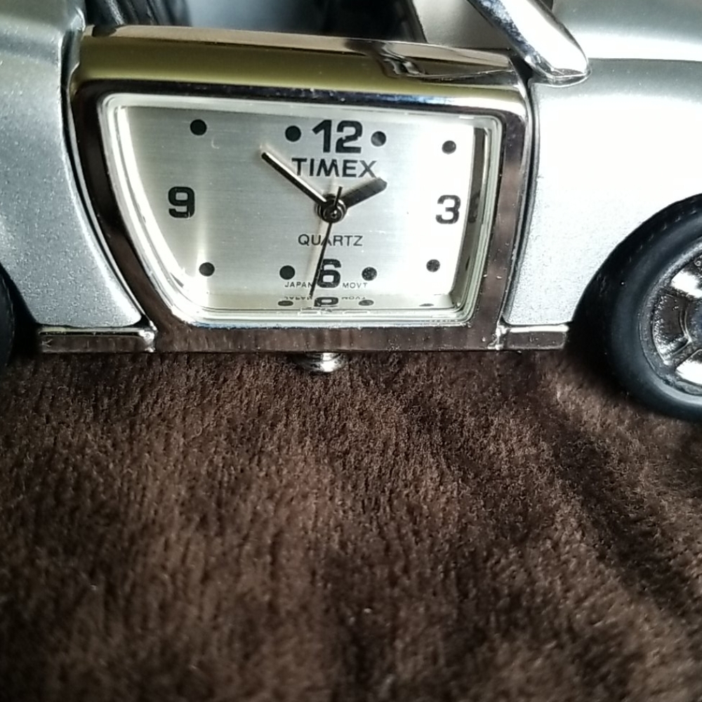 Timex collectible mini clock - Picture 7 of 9